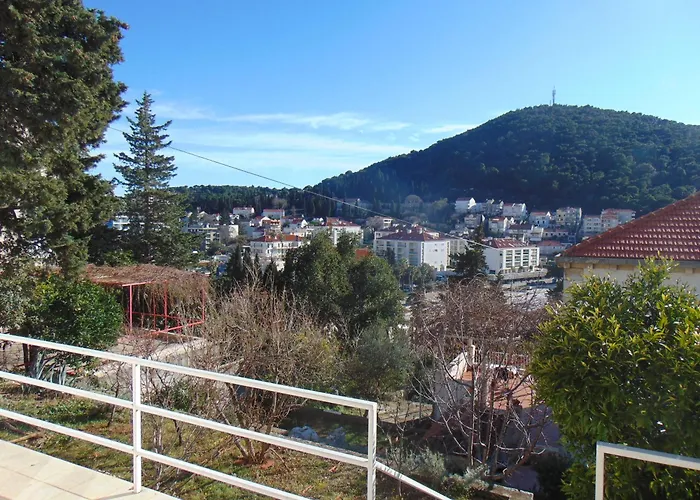Apartment Elelo
